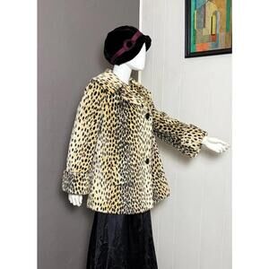1950's Cheetah Faux Fur Swing Coat Animal Print Leopard from Goldstyle Shop Inc.